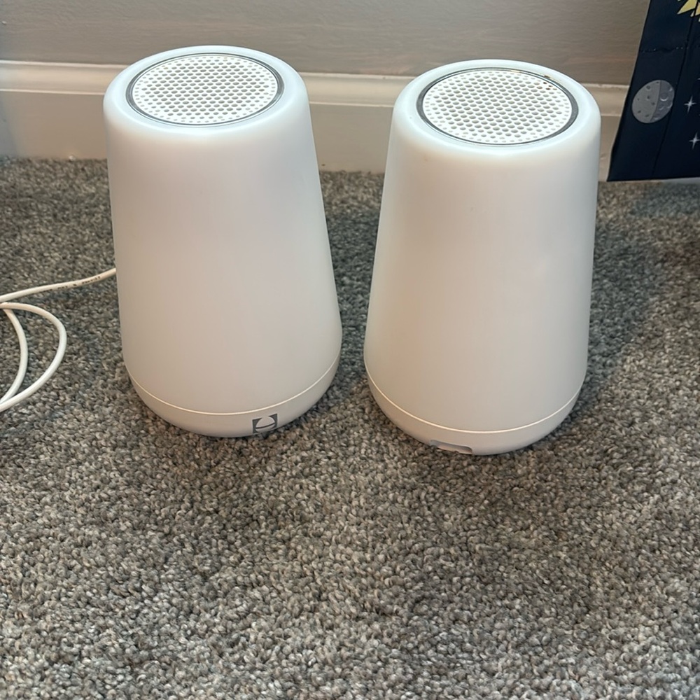 Set of two Hatch sound machine/nightlights